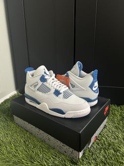 Air Jordan 4 “Military Blue” (Multiple Sizes)