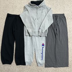 Champion Hoodie/Jogger/Sweats Lot