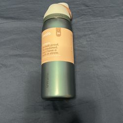 Owala Special Edition Holiday Forest Green 