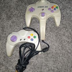 POWER JOY WITH 2 CONTROLLERS AND GAME INCLUDED PLUG AND PLAY PJ-001