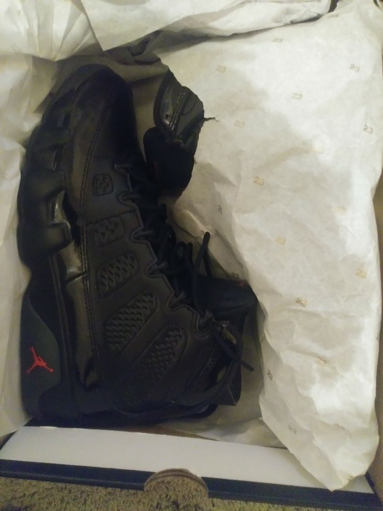 Retro 9's size 10