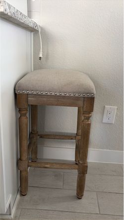 Bar stool 2 of them