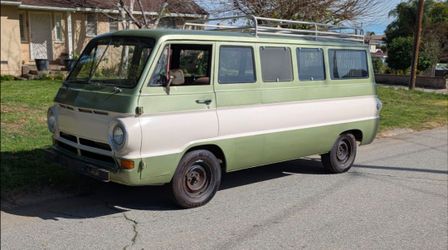 1968 Dodge A108 12 window van