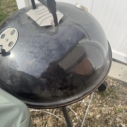Large Grill  - Like New 