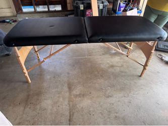 Massage table bed