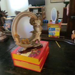 Yanglin Collection Ram Mirror