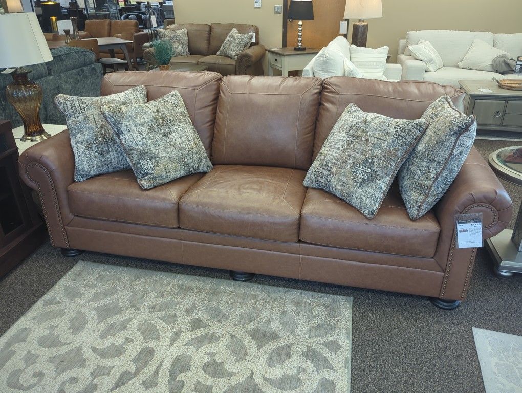 LEATHER SOFA AND LOVESEAT SET