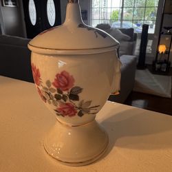Vintage dish