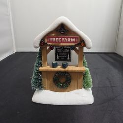 Bath & Bodyworks Holiday/ Christmas Tree Farm Stand Nightlight Wallflower NWT