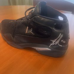 Mike Bibby Signed Shoe - NBA