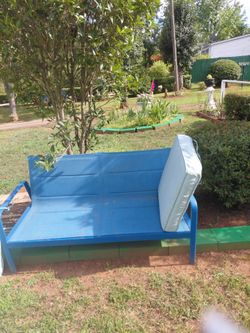 Outdoor love seat chair