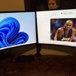 Dual Curved Computer Monitor Set Up