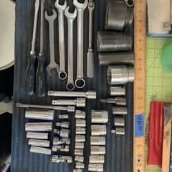 49 pieces of Snap on wrenches and sockets 