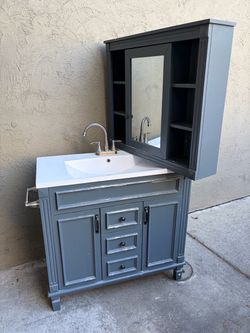 36’’ Bathroom Vanity And Medicine Cabinet with Mirror