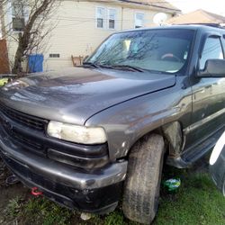 2001 Chevy Tahoe  For Parts Or Whole 