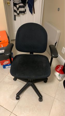 Desk chair