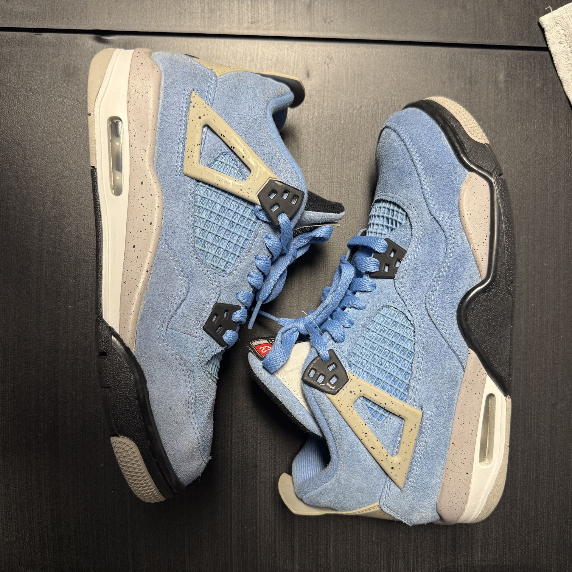 Size 7 - Jordan 4 Retro Mid University Blue *Authentic *