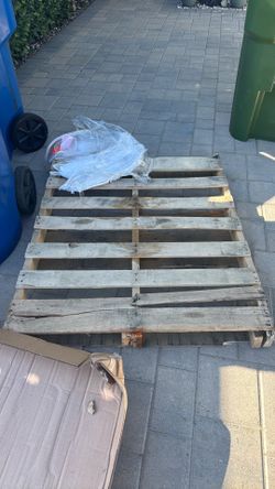 Free Pallets