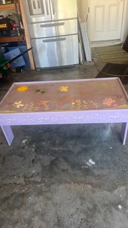 Kids play table