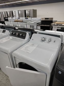 $419 (MSRP$699, Save $280) GE Electric Front Load Dryer in White With Auto Dry and Reversible Door