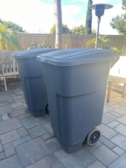 Rubbermade trash bins
