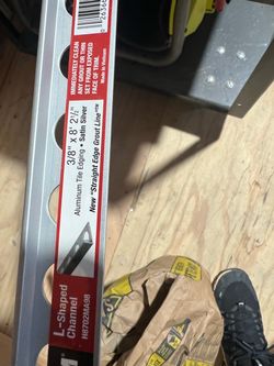 Aluminum tile edging