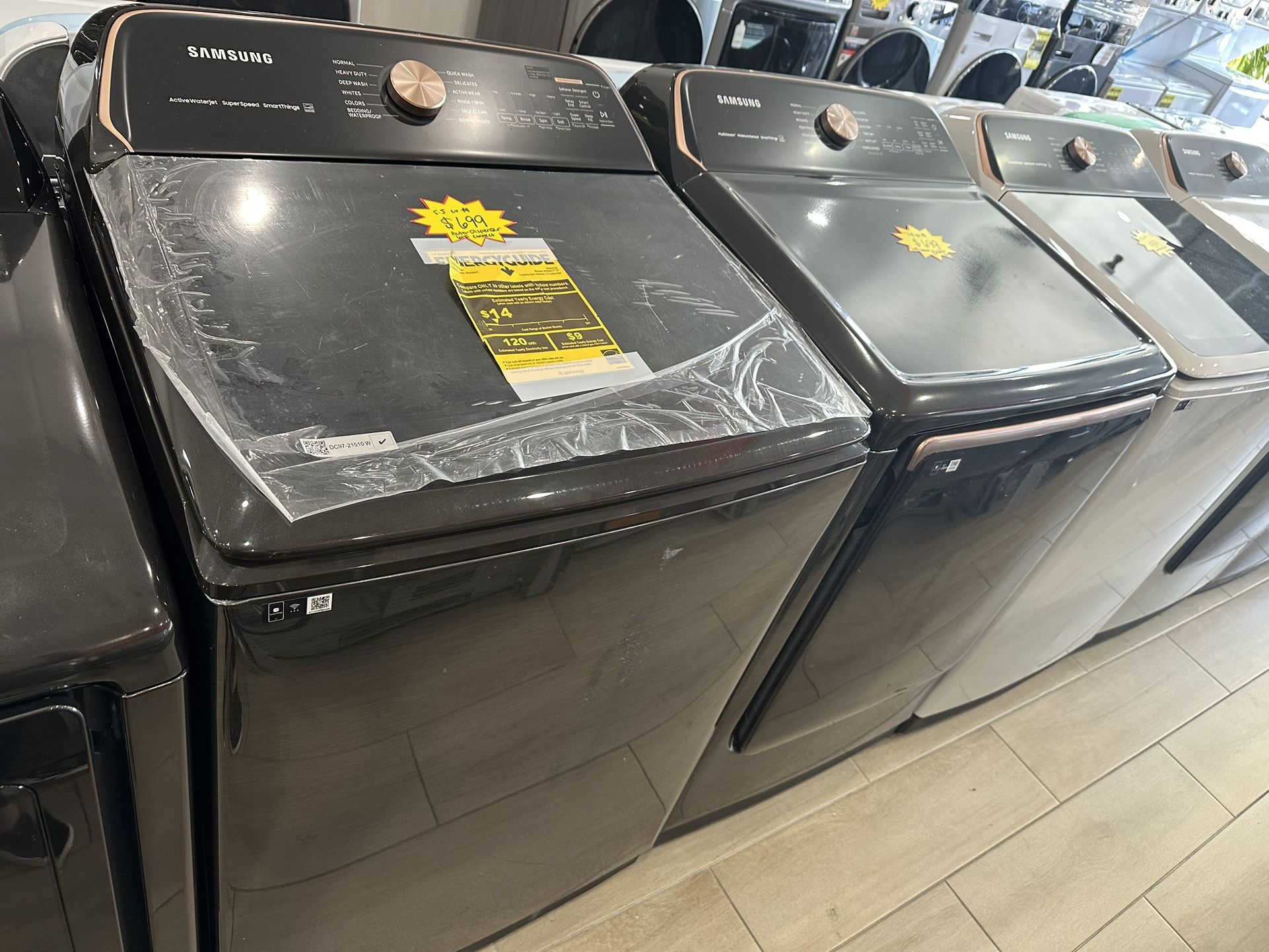 SAMSUNG ELECTRIC DRYER/WASHER SET