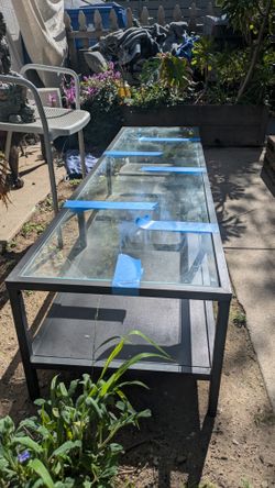 Tv Table / console (low)