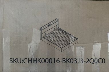 Queen Wood and Metal Bed Frame (READ DESCRIPTION)