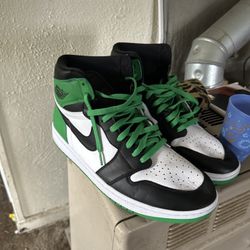 Air Jordan 1Retro HighOG Lucky Green