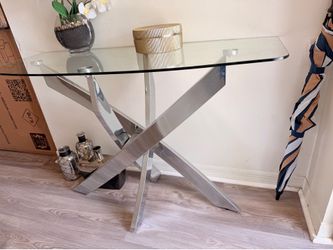 Entryway table with mirror