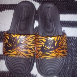 Nike Sandals 

