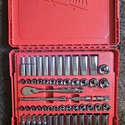 Milwaukee 3/8 Ratchet Set 56 Piece 