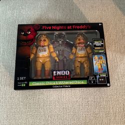 Five Nights At Freddys Endo 1 Classic Chica And Withered Chica Action Figure