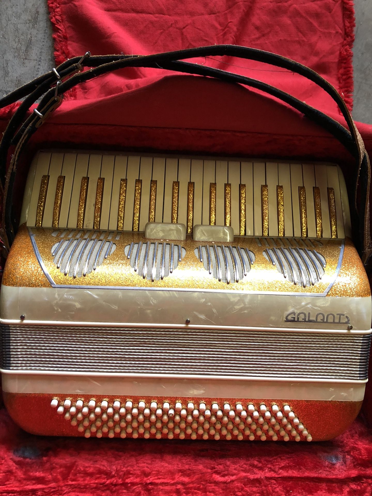Galanti accordion for sale   Make Offer!!!