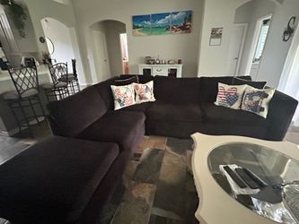 Black Sofa/couch with Chaise- Like new!