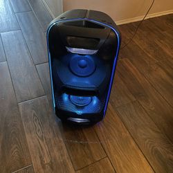 Sony Gtk-Xb72 Party Speaker (wired)