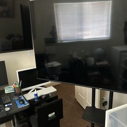 75 Inch Hisense Smart TV