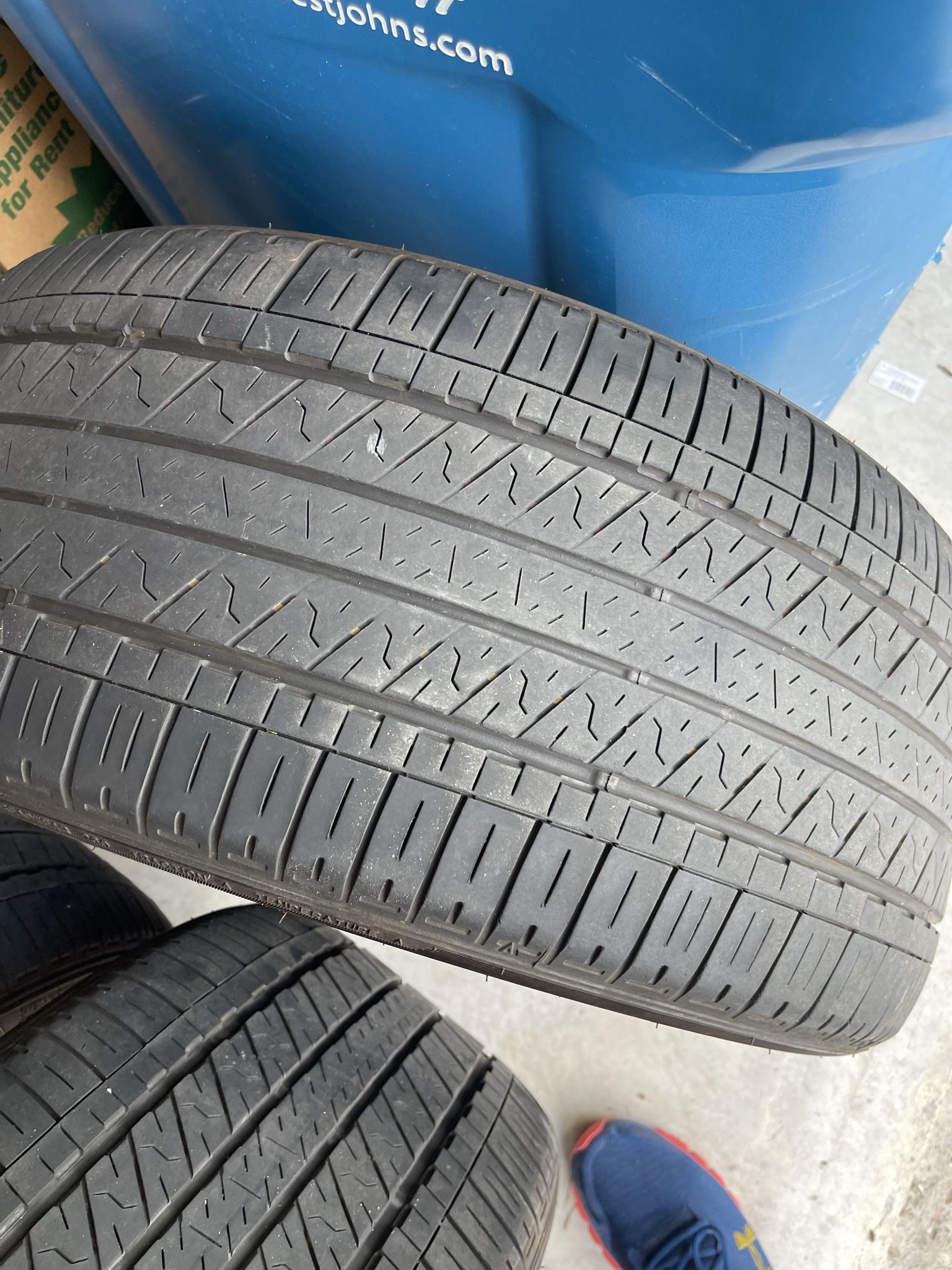 Dunlap Sport 5000 CTT -P255/40RF19 96V Run flats Tires -3 Tires -New for  Sale in Jacksonville, FL - OfferUp