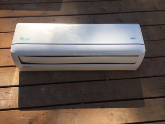 Senville indoor Heat and Air Unit