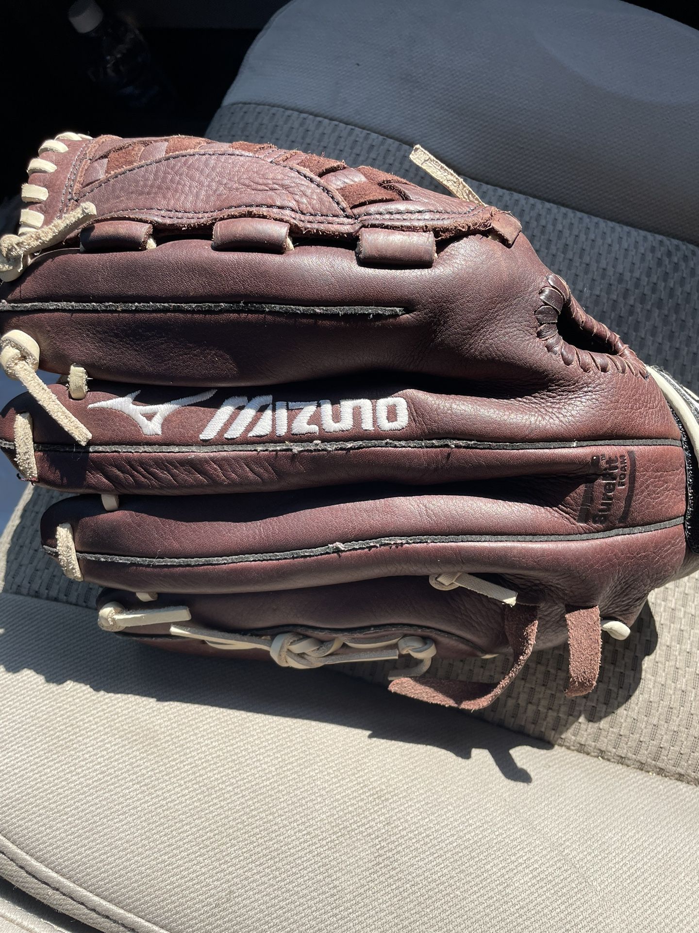 Mizuno Glove Softball 🥎 Like New $50