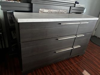 6-Drawer Dresser with Marble Top