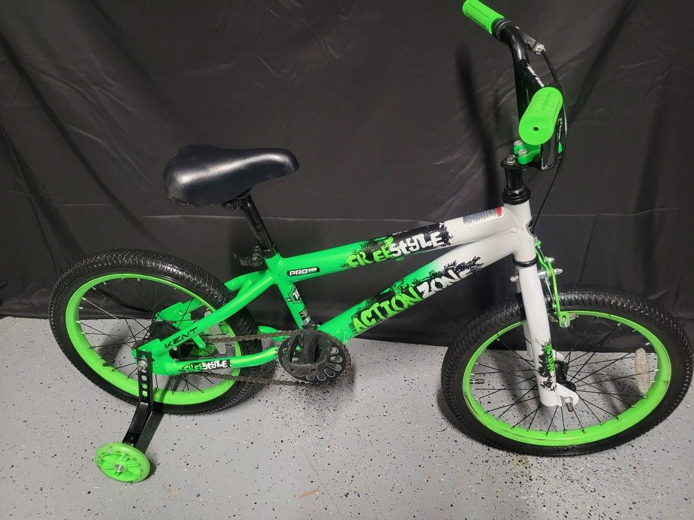 Kent Action Zone Freestyle BMX Bike With Training Wheels