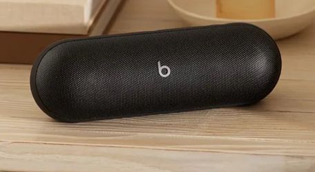 Beats pill portable speaker