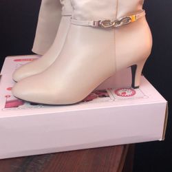 Women Boots