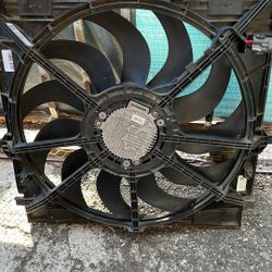 2017 CHEVY COLRADO   FAN  COOLER 