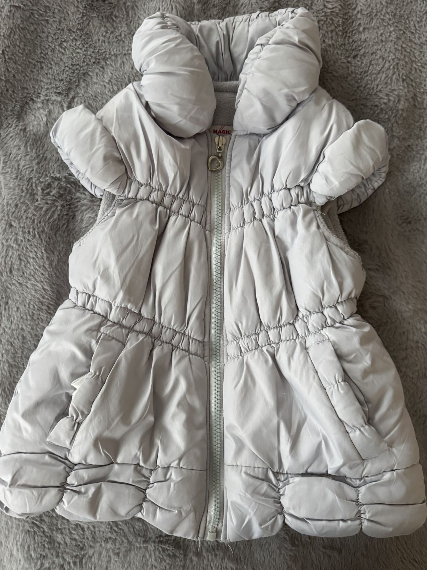 6 Little Girl-Gray Puffer Vest