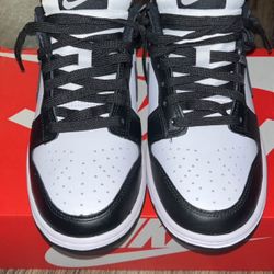 Panda Dunks Size 8
