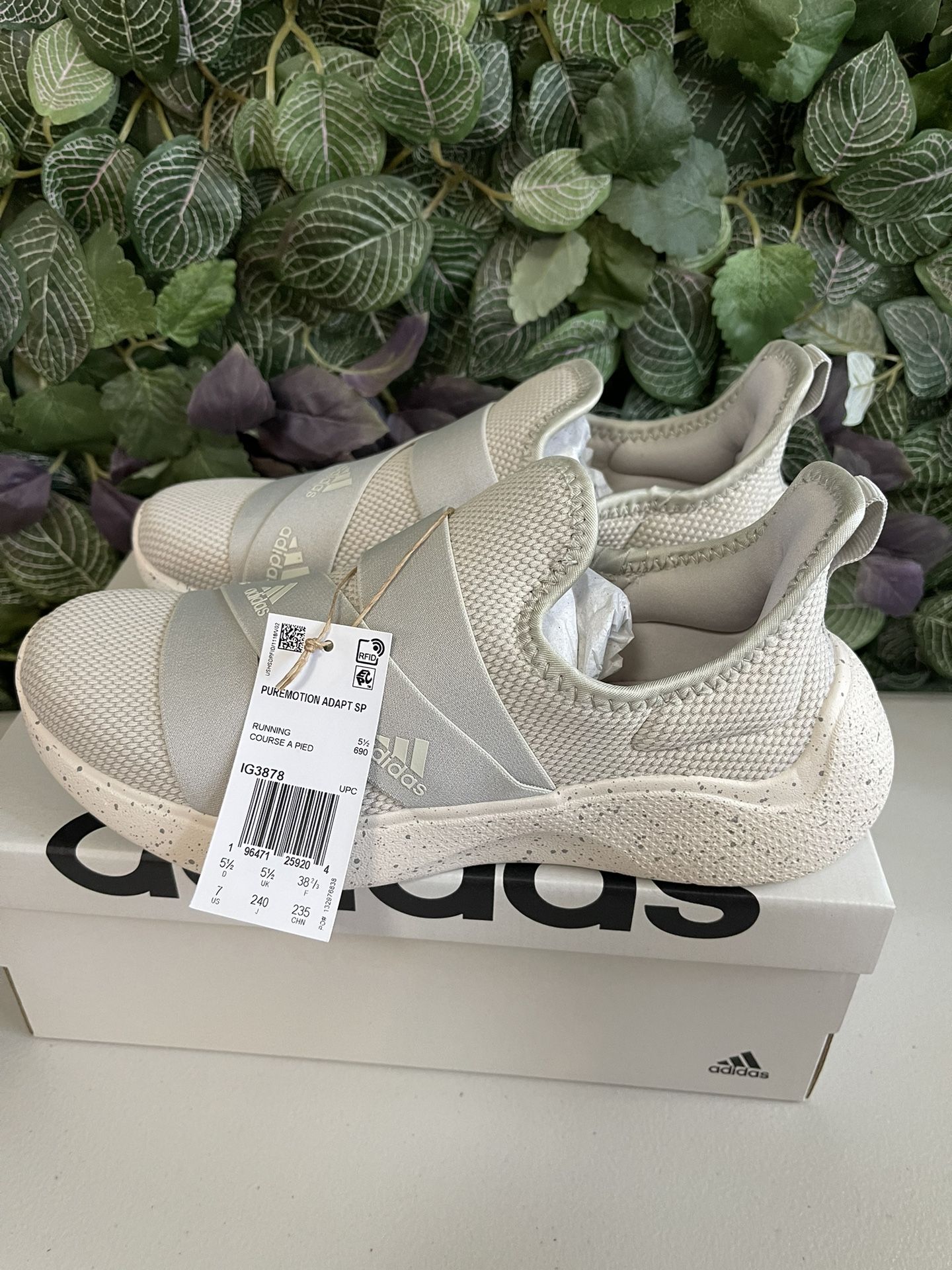 Adidas Women's Puremotion Adapt SPW Running Slip-On Shoes Beige size 7, 8