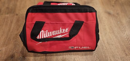 New Milwaukee Small 12 in. M12 Fuel Tool Bag